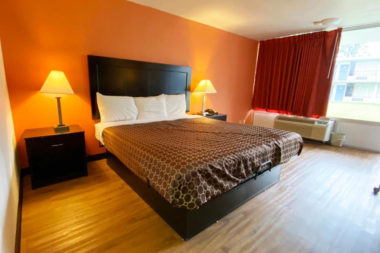 Landmark Hotel Leesville Εξωτερικό φωτογραφία