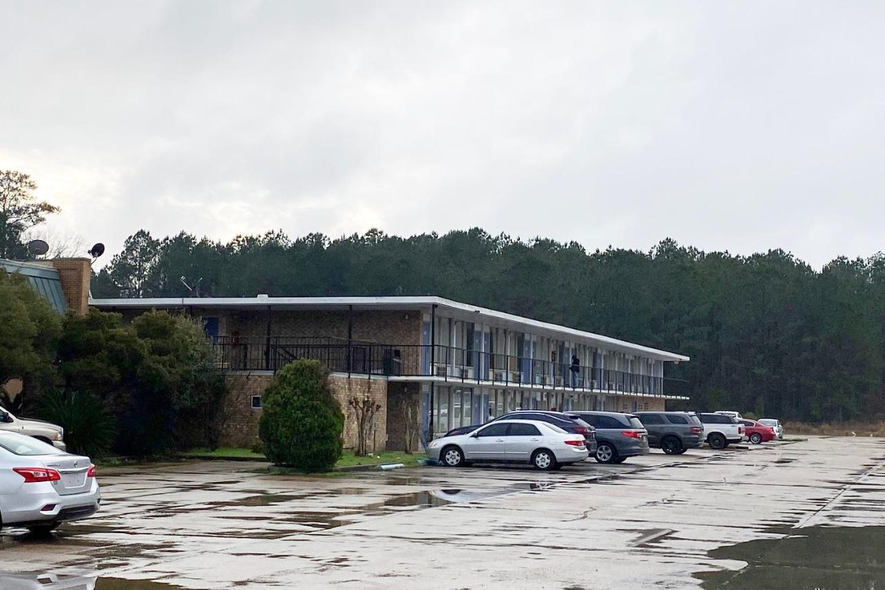 Landmark Hotel Leesville Εξωτερικό φωτογραφία