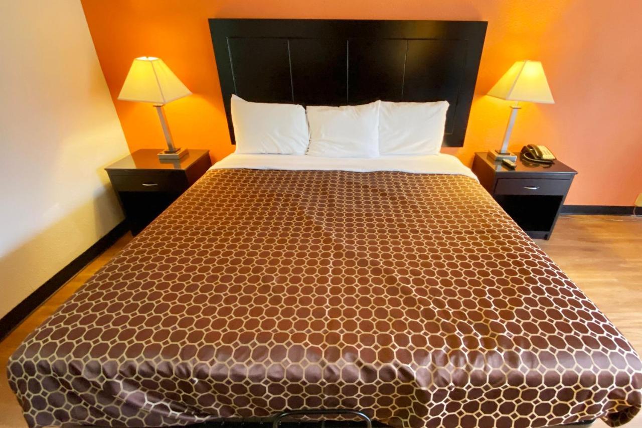 Landmark Hotel Leesville Εξωτερικό φωτογραφία